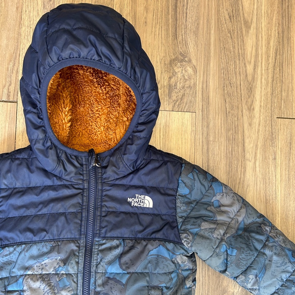 The North Face Kids Jacket - Navy and Camouflage